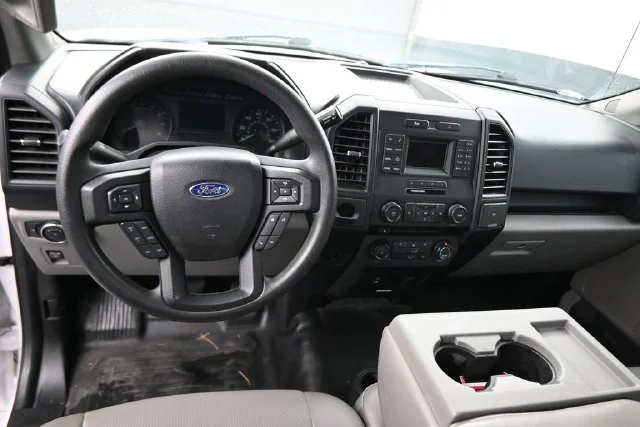 Used 2016 White Ford XL image 18