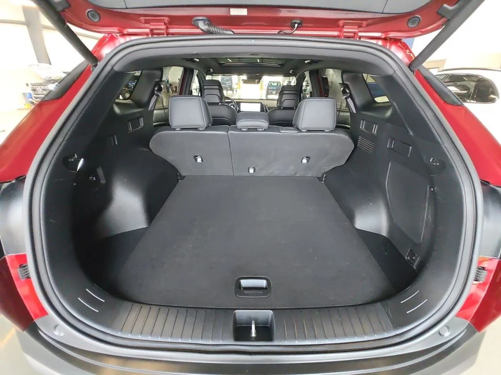 Used 2023 Red Kia X-Line Prestige image 23