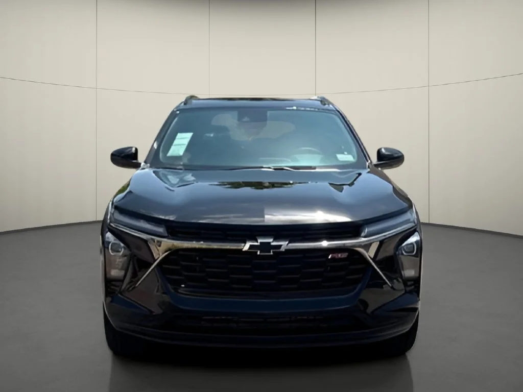 2026 Chevrolet Trax RS - Photo 2