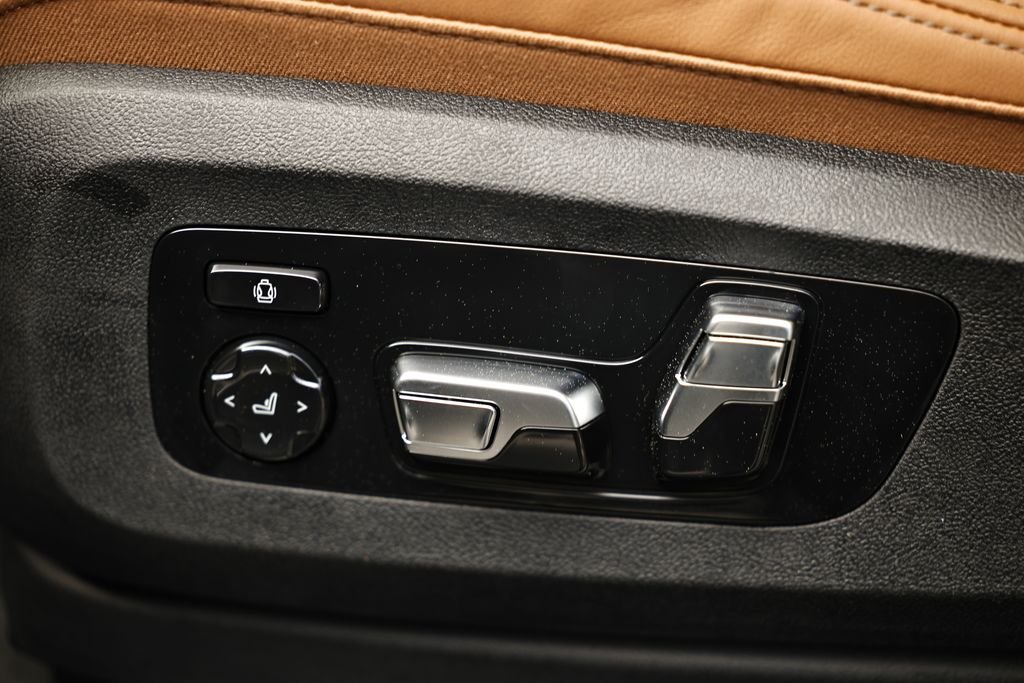 New 2026 Dravit Grey Metallic BMW xDrive50e image 23