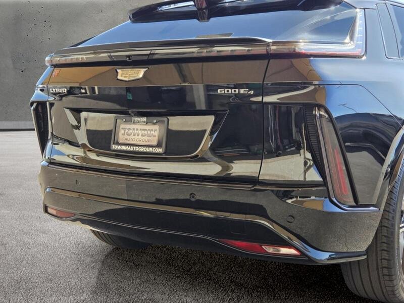 Used 2024 Black Cadillac Sport image 5