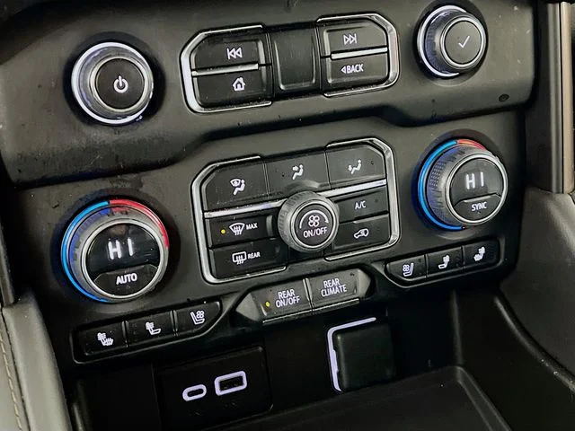 2023 Chevrolet Suburban High Country - Photo 20
