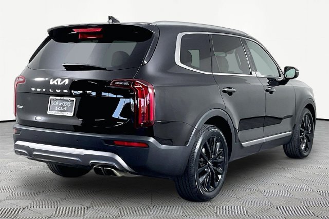 Used 2022 Black Kia SX image 6