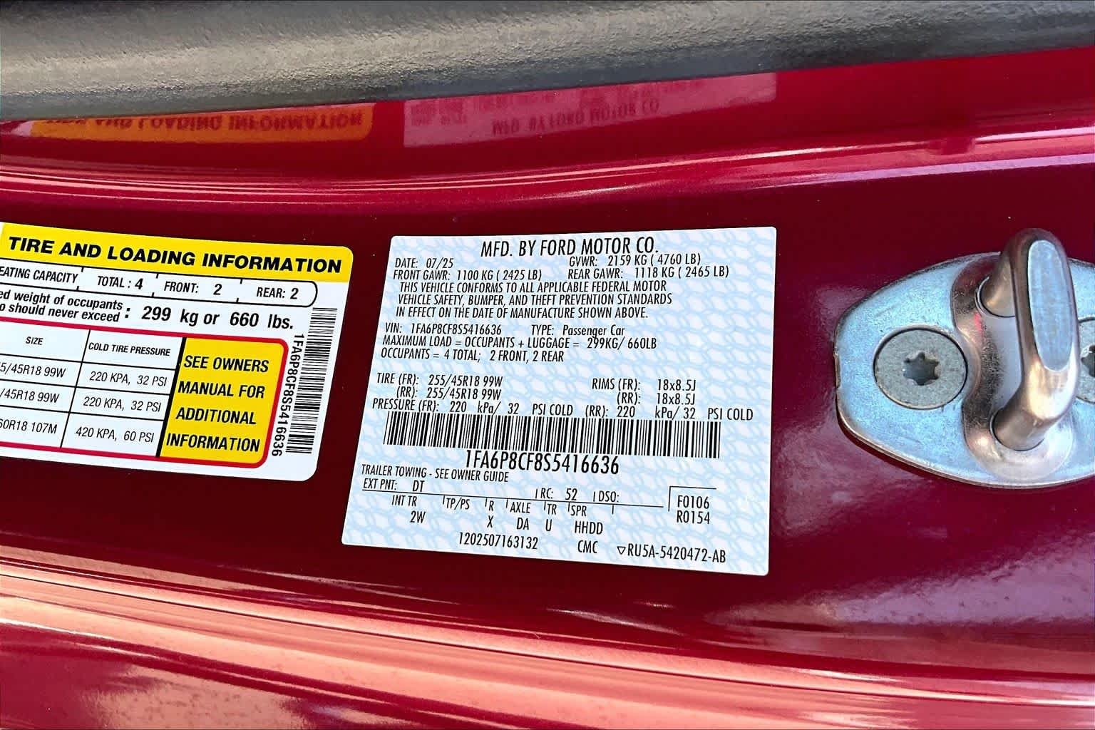Used 2025 Molten Magenta Metallic Tri-coat Ford GT image 33