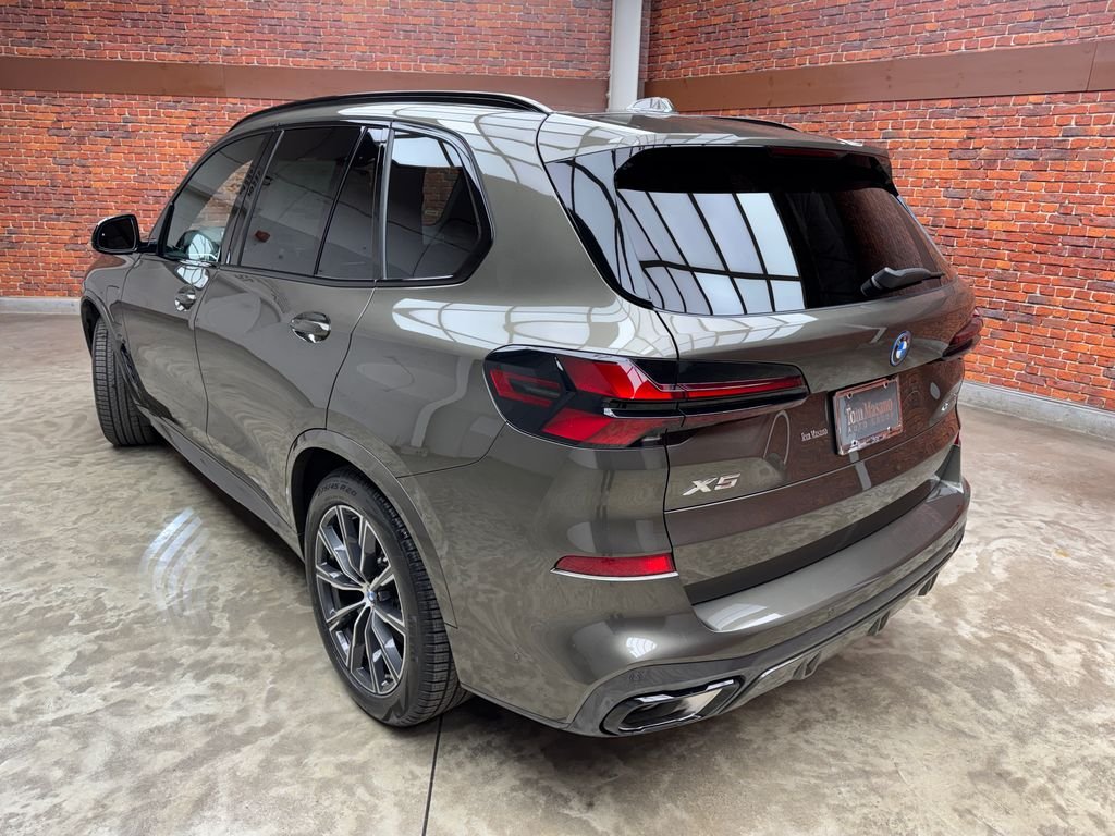 New 2026 Green BMW xDrive50e image 2