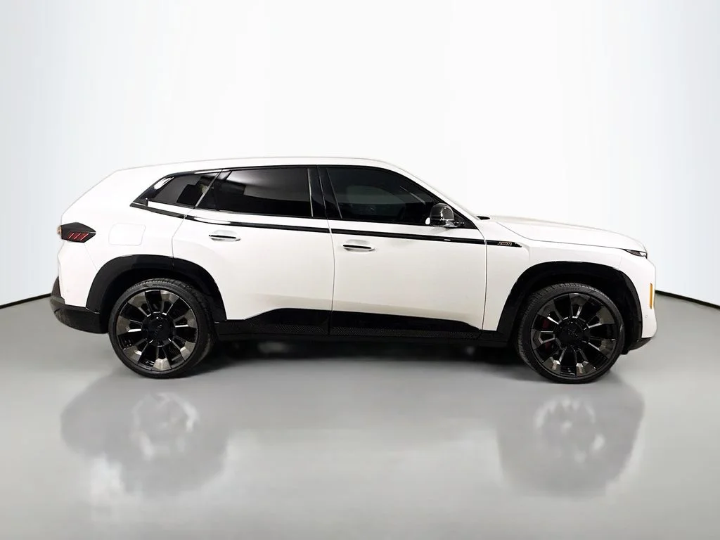 Used 2024 White BMW Base image 4