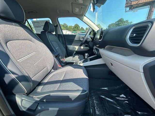 New 2026 White Hyundai SEL w/Two-Tone Roof image 9