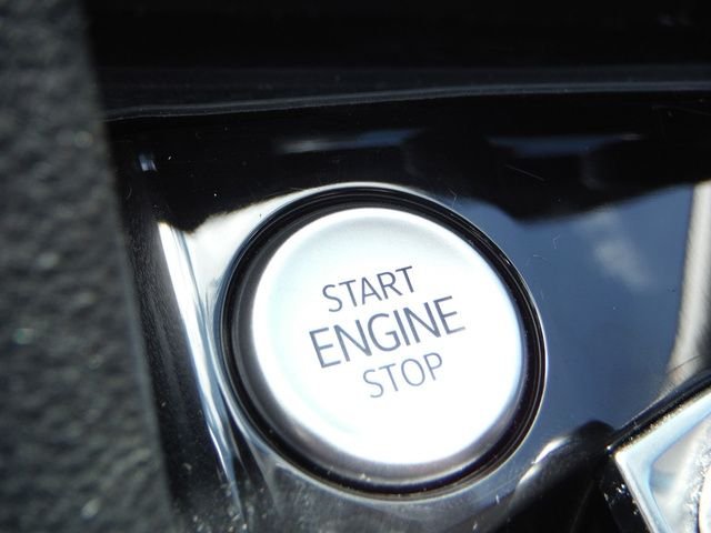 Used 2024  Volkswagen 1.5T SE image 18