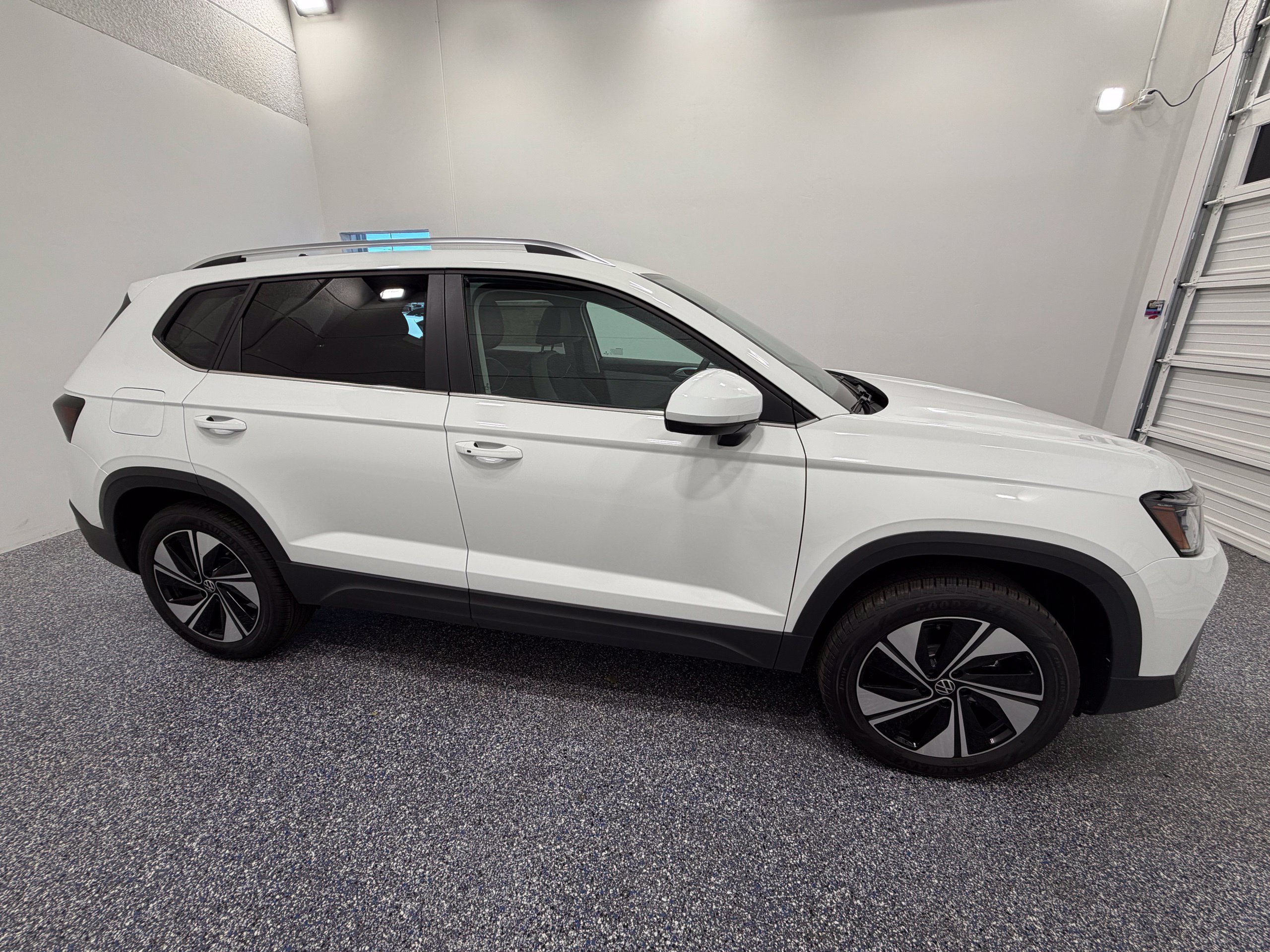 New 2026 White Volkswagen 1.5T SE image 8