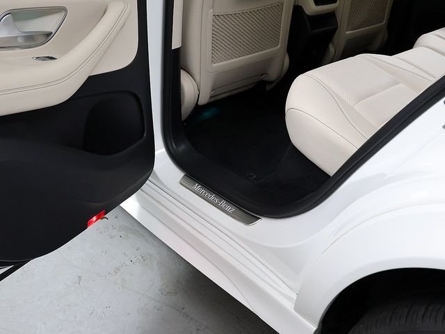 Certified Used 2023 Polar White Mercedes-Benz GLE 350 image 30