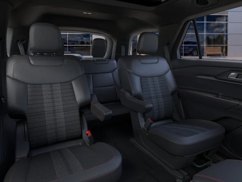 2026 Ford Explorer ST-Line - Photo 11