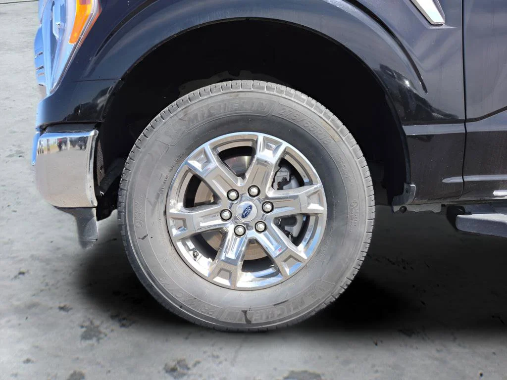 Used 2023 Black Ford XL image 10