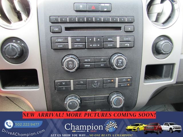 Used 2010 Blue Ford  image 10