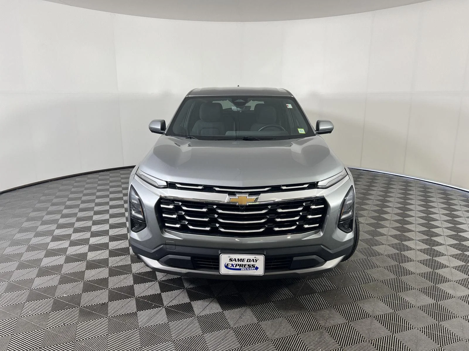 Used 2025 Sterling Gray Metallic Chevrolet LT image 22