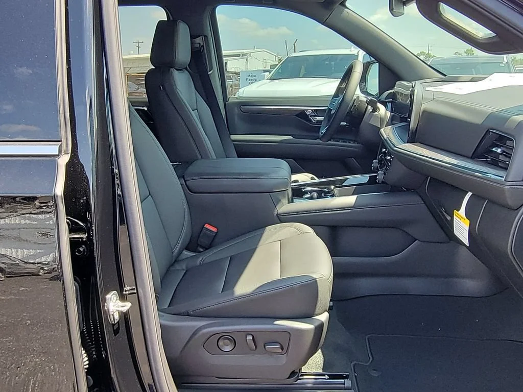 New 2026 Black Chevrolet LT image 29