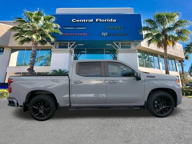 Used 2025 Gray Chevrolet RST image 4