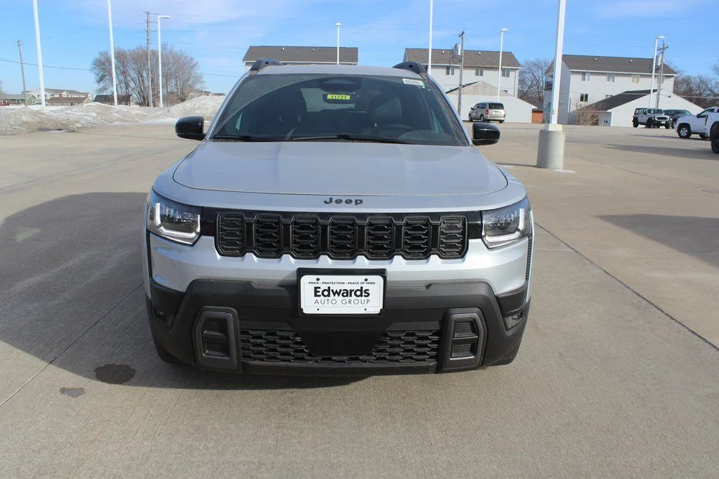 New 2026 Silver Jeep Limited image 8