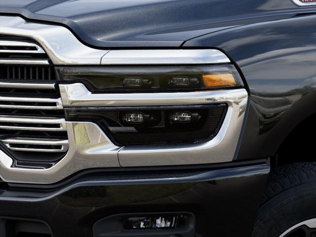 New 2026 Diamond Black Crystal Pearl-Coat Exterior Paint RAM Laramie image 62