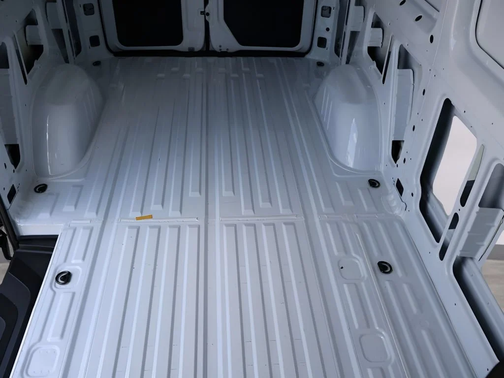 New 2025 Arctic+White Mercedes-Benz Cargo 144 WB image 58