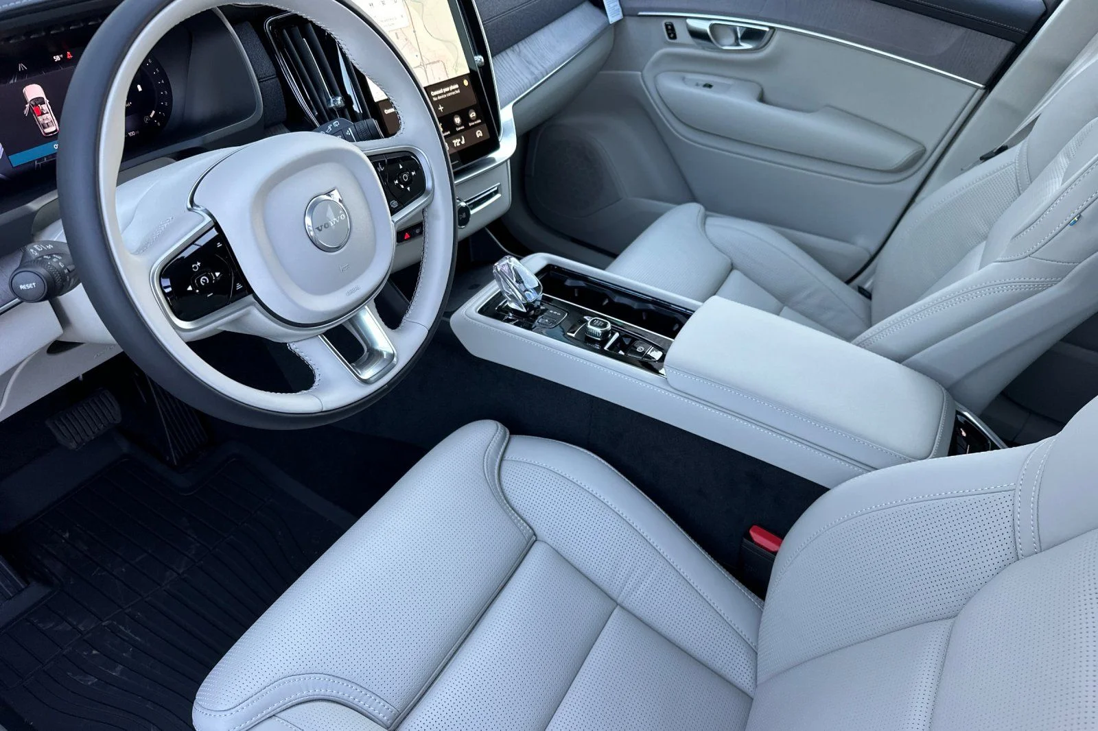 New 2026 Vapour Grey Volvo Ultra image 9