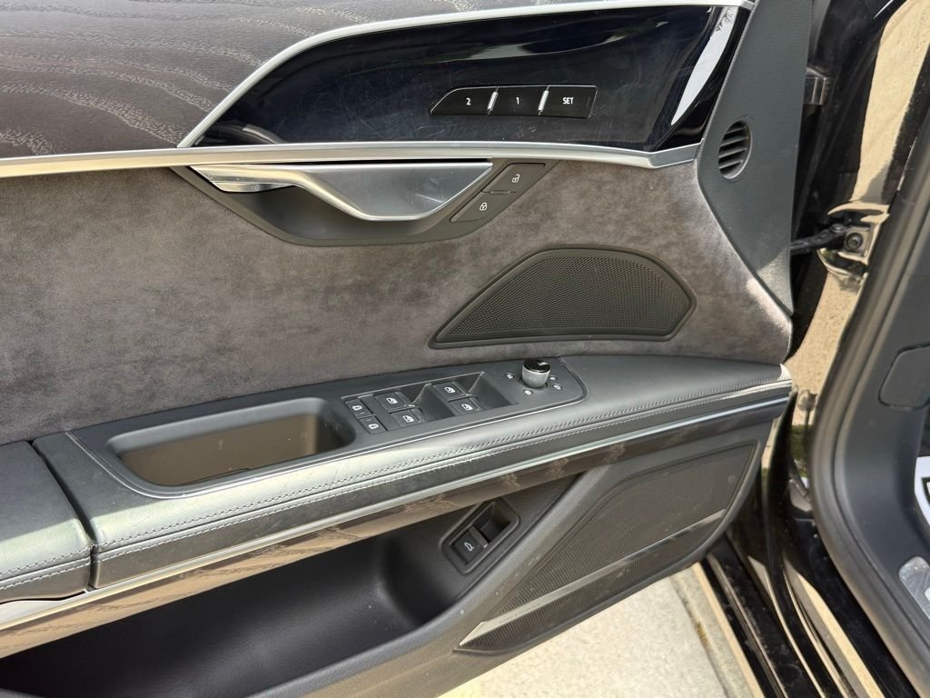 Used 2019 Black Audi L 55 image 23
