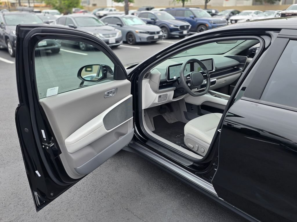 2025 Hyundai IONIQ 6 SEL - Photo 38
