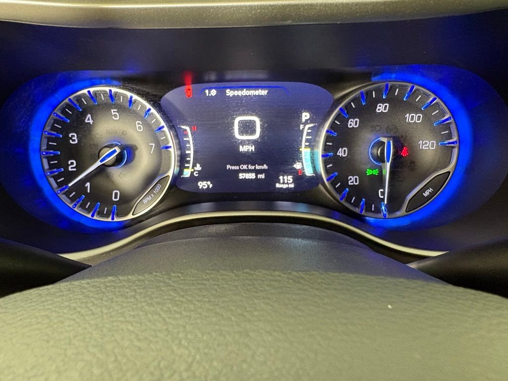 Used 2024 Silver Chrysler Touring L image 25