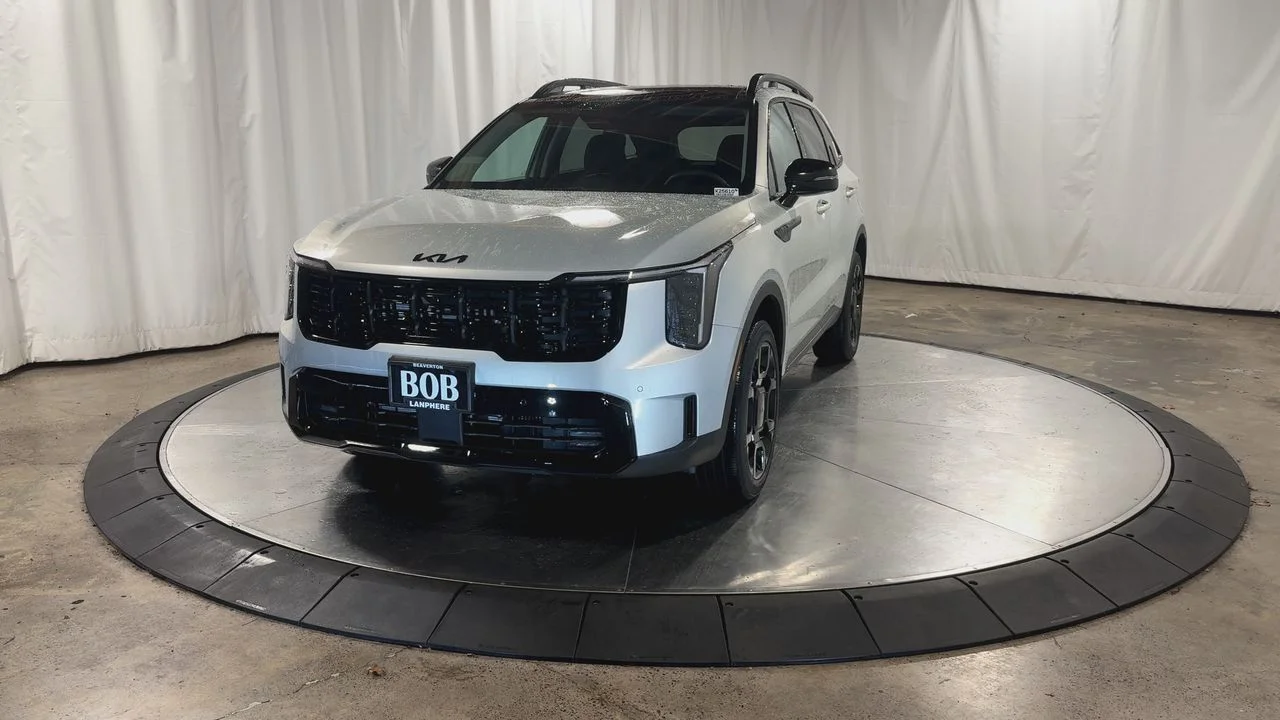 New 2026 Ivory Kia X-Line EX image 4