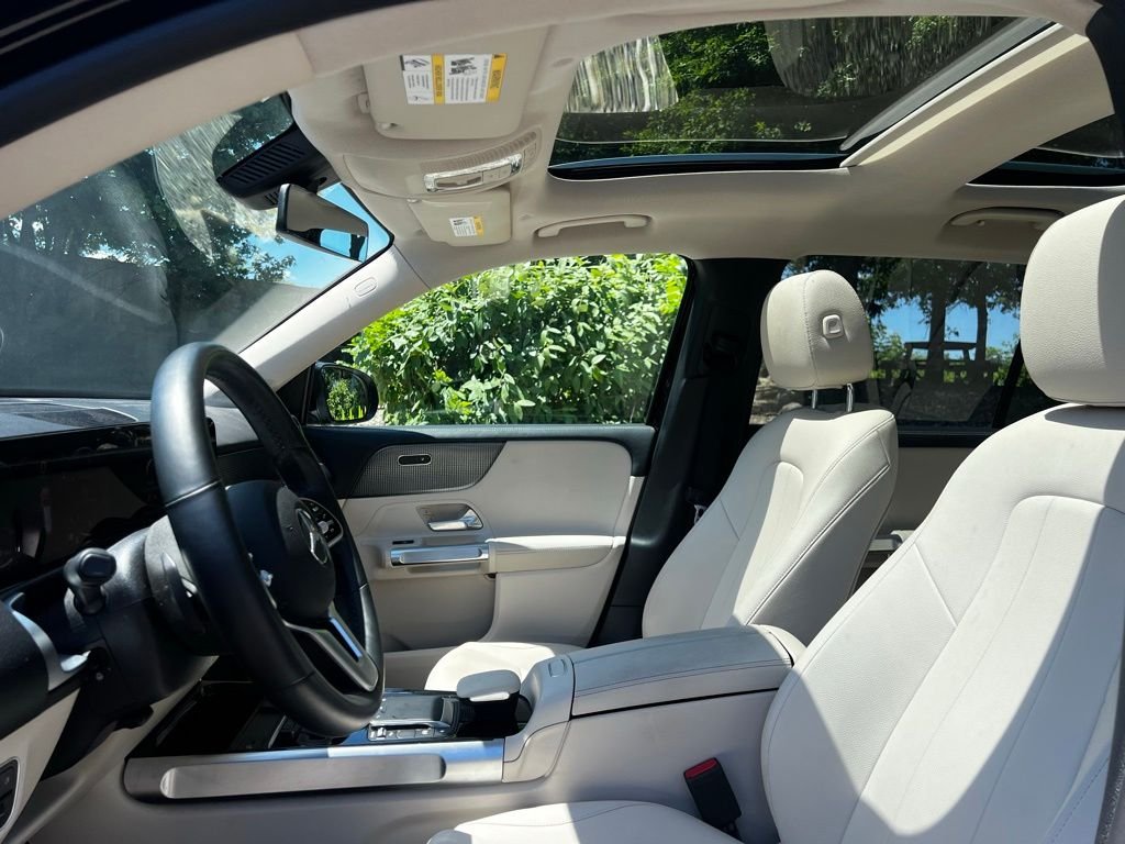 Certified Used 2022 Black Mercedes-Benz GLB 250 image 11