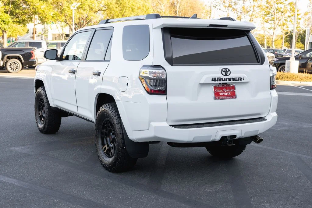 Certified Used 2021 Super White Toyota SR5 image 7