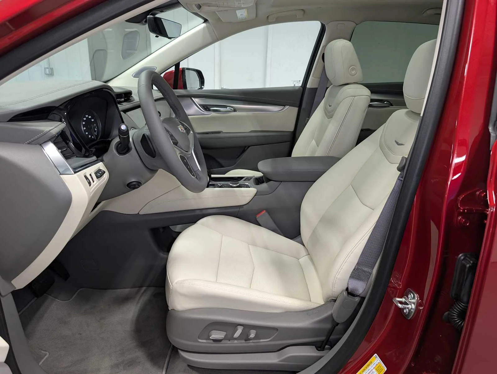 2026 Cadillac XT5 Premium Luxury - Photo 4
