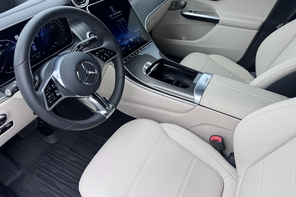 Used 2026 Verde Silver Metallic Mercedes-Benz GLC 350e image 12