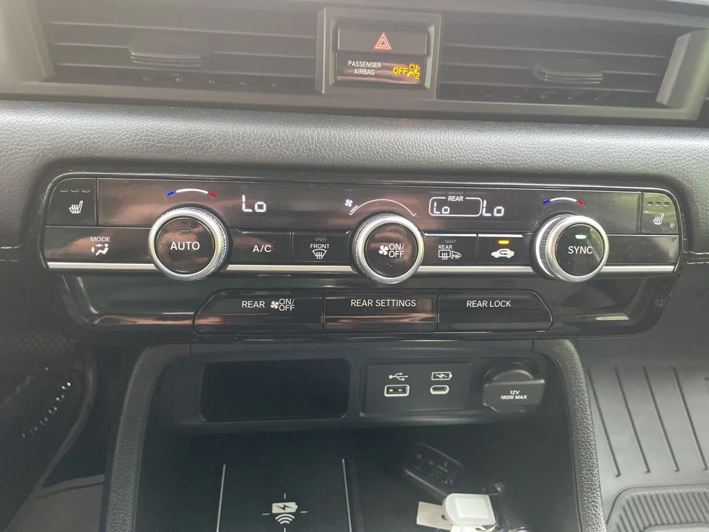 2024 Honda Pilot Touring - Photo 16