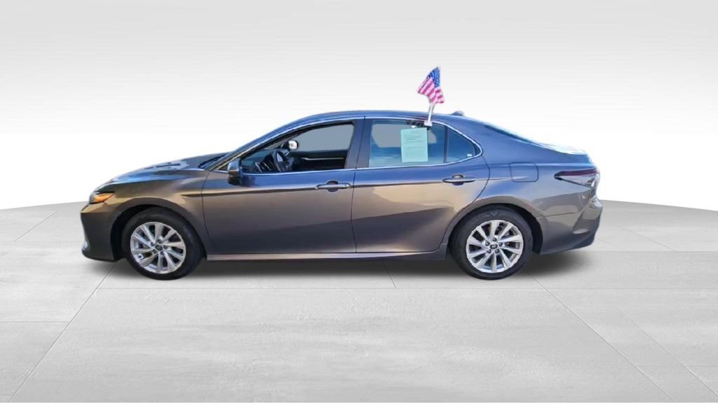 2024 Toyota Camry LE photo 4