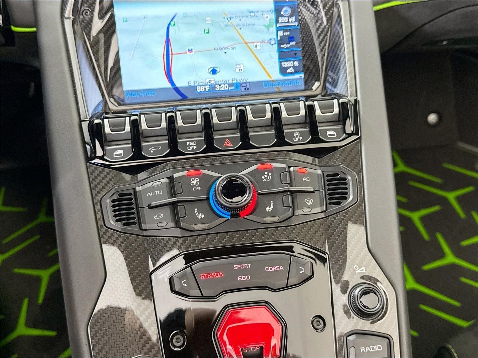 2021 Lamborghini Aventador - Photo 23