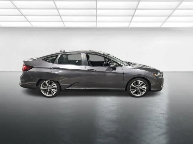 Used 2018  Honda Base image 3