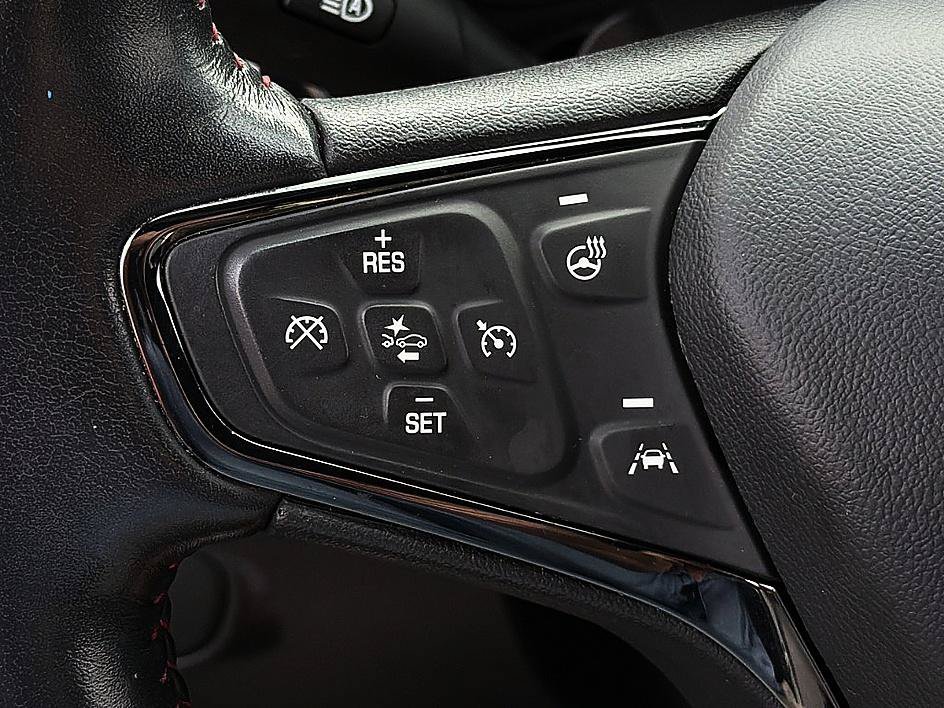 Used 2022 Silver Ice Metallic Chevrolet RS image 17