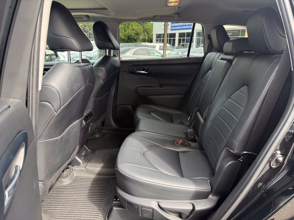 Used 2023 Black Toyota XLE image 23