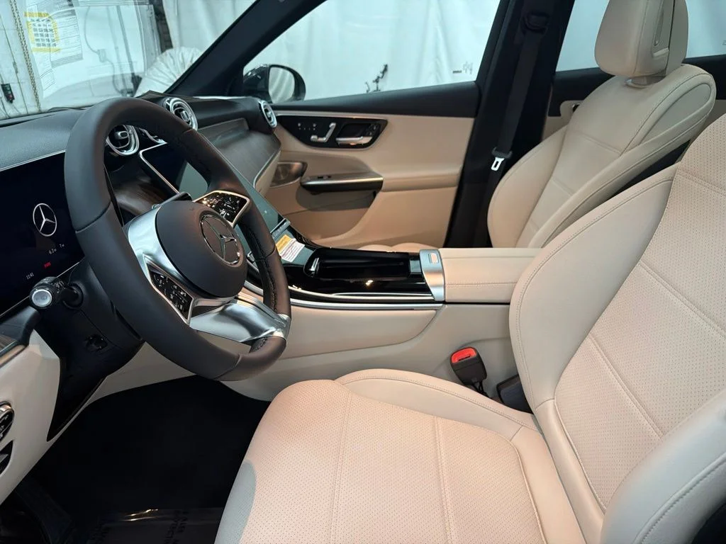New 2027 Gray Mercedes-Benz GLC 300 image 14