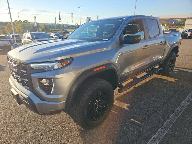 Used 2026 Silver GMC Elevation image 3
