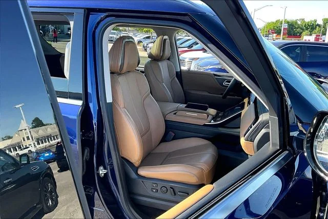 Used 2025 Blue INFINITI SENSORY image 28