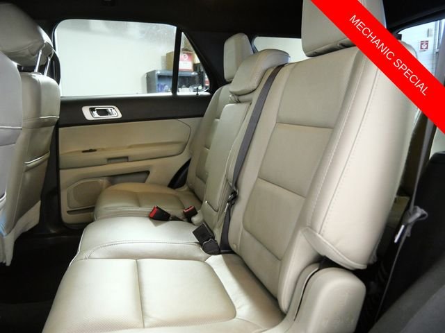 Used 2014 White Ford Limited image 13