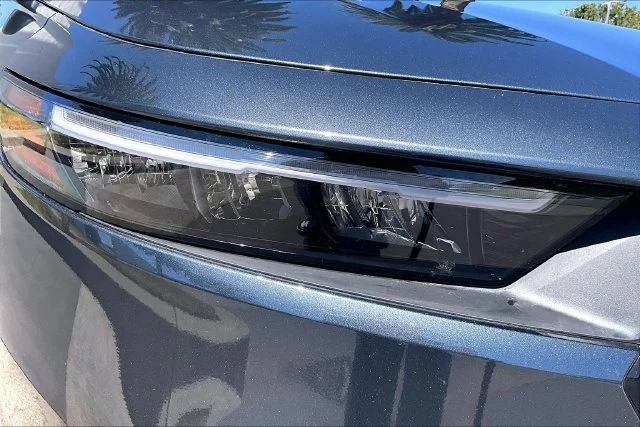 Used 2024  Honda EX image 28