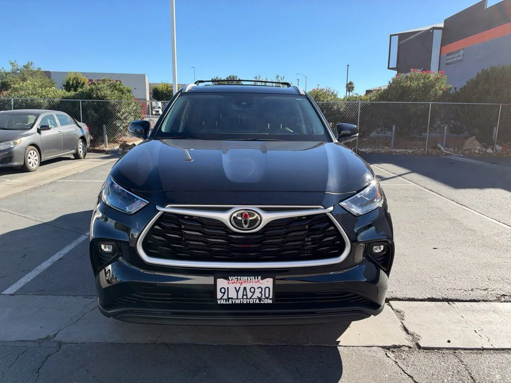Used 2024 Black Toyota XLE image 4