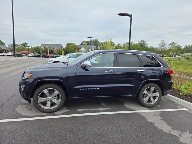 Used 2016 Blue Jeep Overland image 4