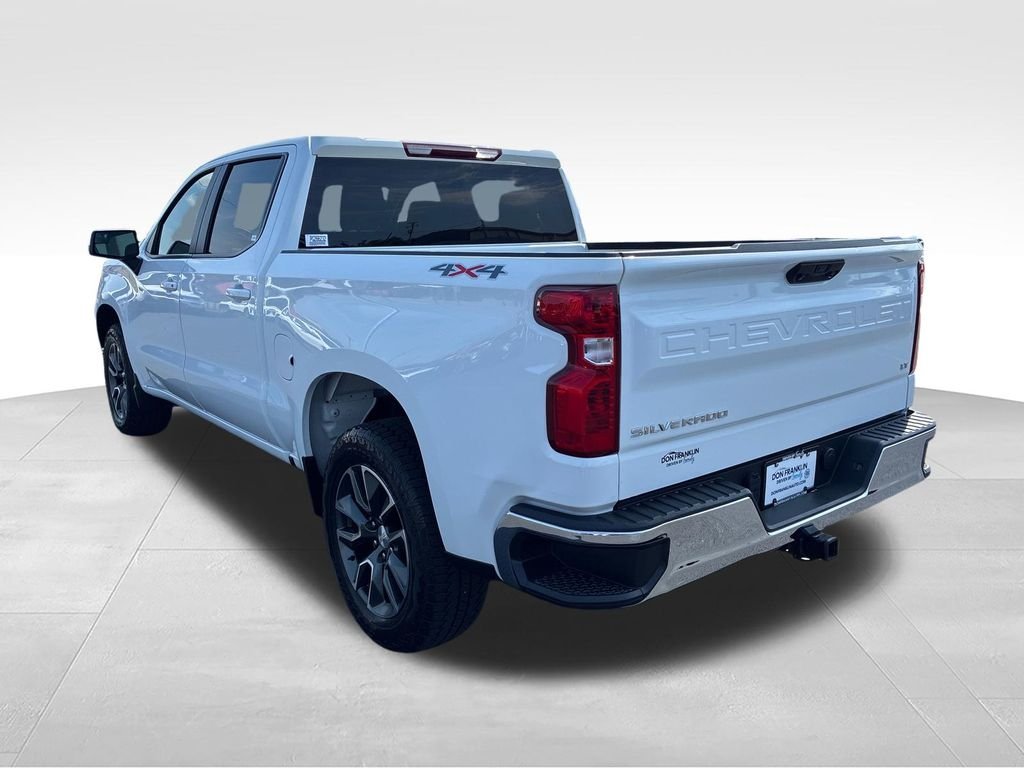 Used 2023 White Chevrolet LT image 3