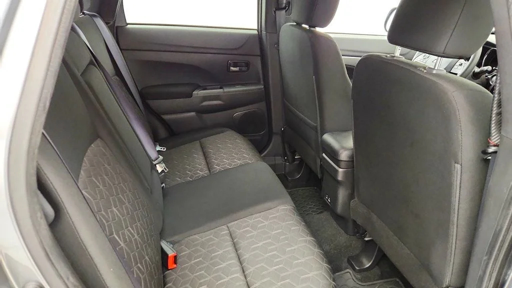 Used 2025 Alloy Silver Metallic Mitsubishi Trail Edition 2.0 AWC image 21