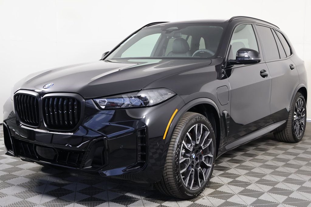 2026 BMW X5 xDrive50e's photo
