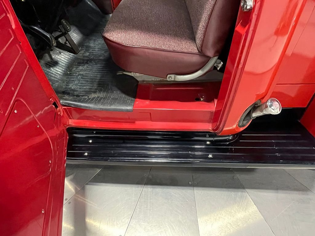 Used 1953 Red Ford  image 42
