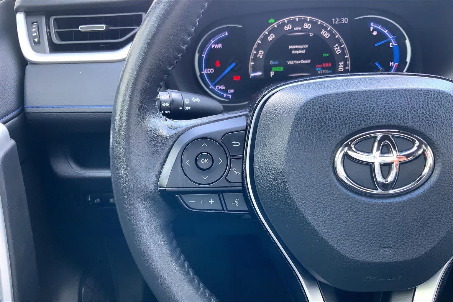Used 2021 Magnetic Gray Metallic/Midnight Black Metallic Toyota Hybrid XSE image 24